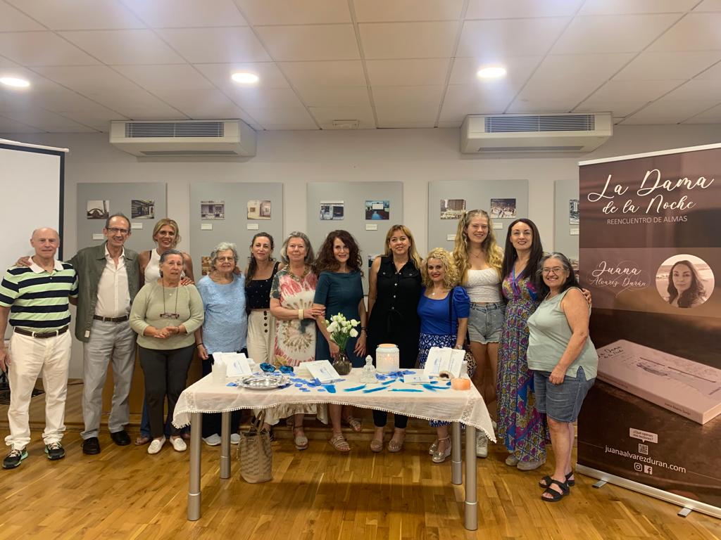 Durante la presentación del libro La Dama de la Noche en la ACEB Benalmádena el 10 de junio de 2023